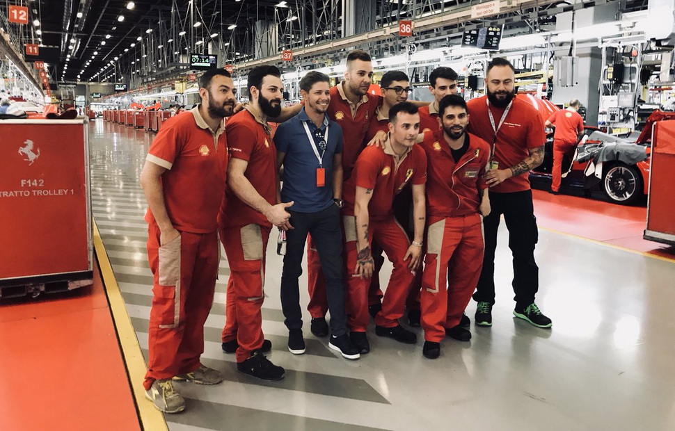 Кейси Стоунер на заводе Ferrari Кейси Стоунер на заводе Ferrari
