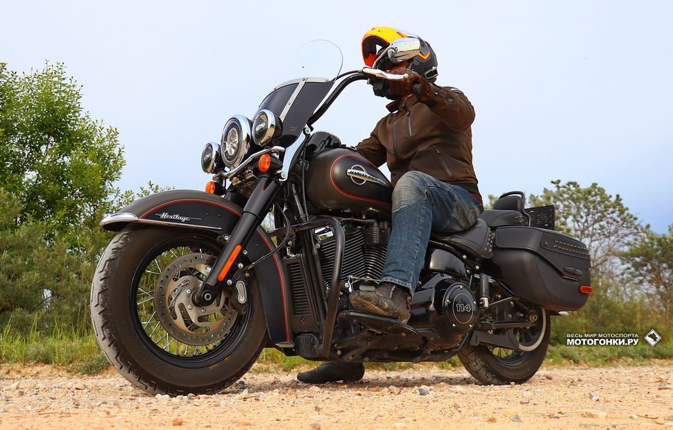 Harley-Davidson Heritage Classic 114 Harley-Davidson Heritage Classic 114