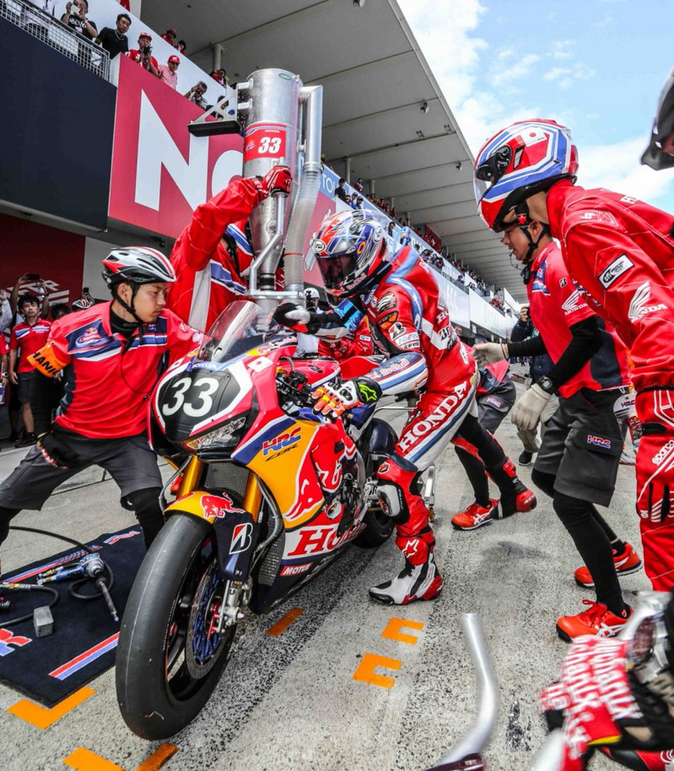 Пит-стоп Red Bull Honda Пит-стоп Red Bull Honda