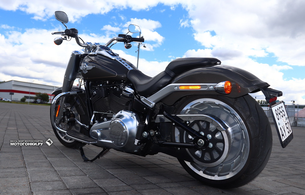 Тест-драйв Harley-Davidson Fat Boy 114 Тест-драйв Harley-Davidson Fat Boy 114