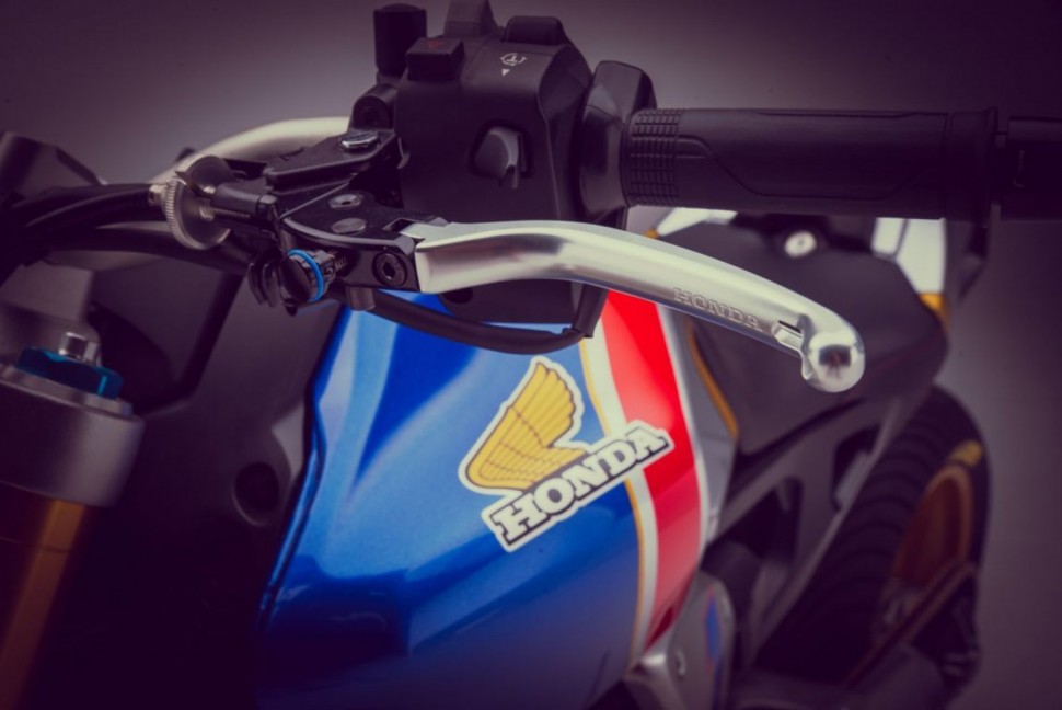 Honda CB1000R Neo Sports Cafe Mick Doohan HRC Honda CB1000R Neo Sports Cafe Mick Doohan HRC