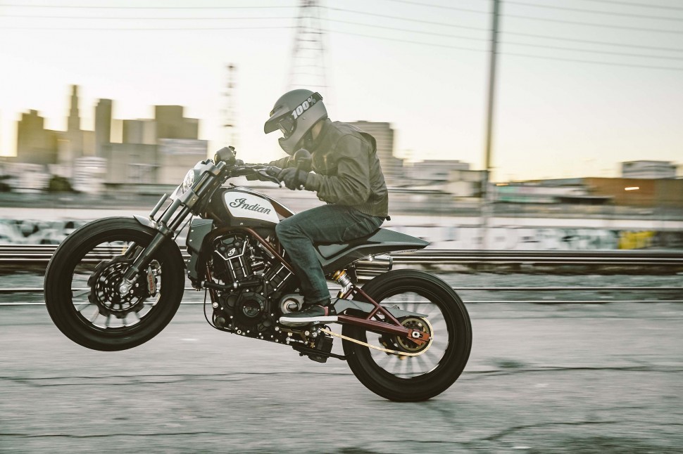 Indian FTR1200 - новый конкурент Ducati Scrambler Indian FTR1200 - новый конкурент Ducati Scrambler
