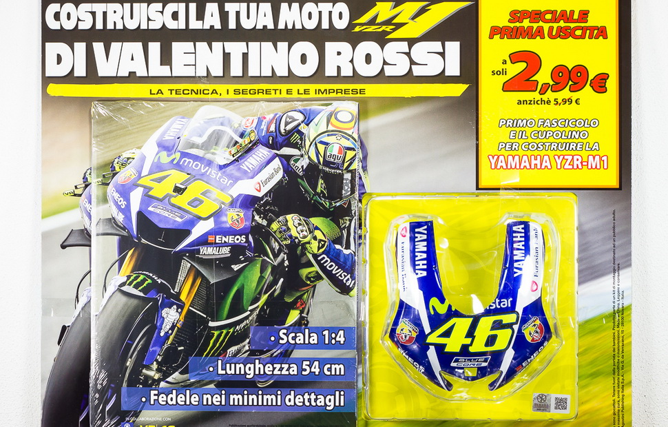 Модель deAgostini Yamaha YZR-M1 Валентино Росси 1:4 Модель deAgostini Yamaha YZR-M1 Валентино Росси 1:4