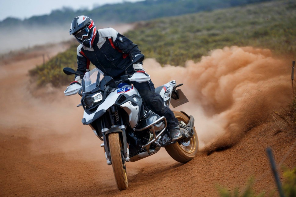 BMW R1250GS HP (2019) подается как мотоцикл для всего на свете, и для off-road в первую очередь BMW R1250GS HP (2019) подается как мотоцикл для всего на свете, и для off-road в первую очередь