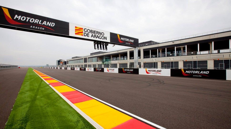Motorland Aragon: тихий и безлюдный... таким он бывает редко теперь! Motorland Aragon: тихий и безлюдный... таким он бывает редко теперь!