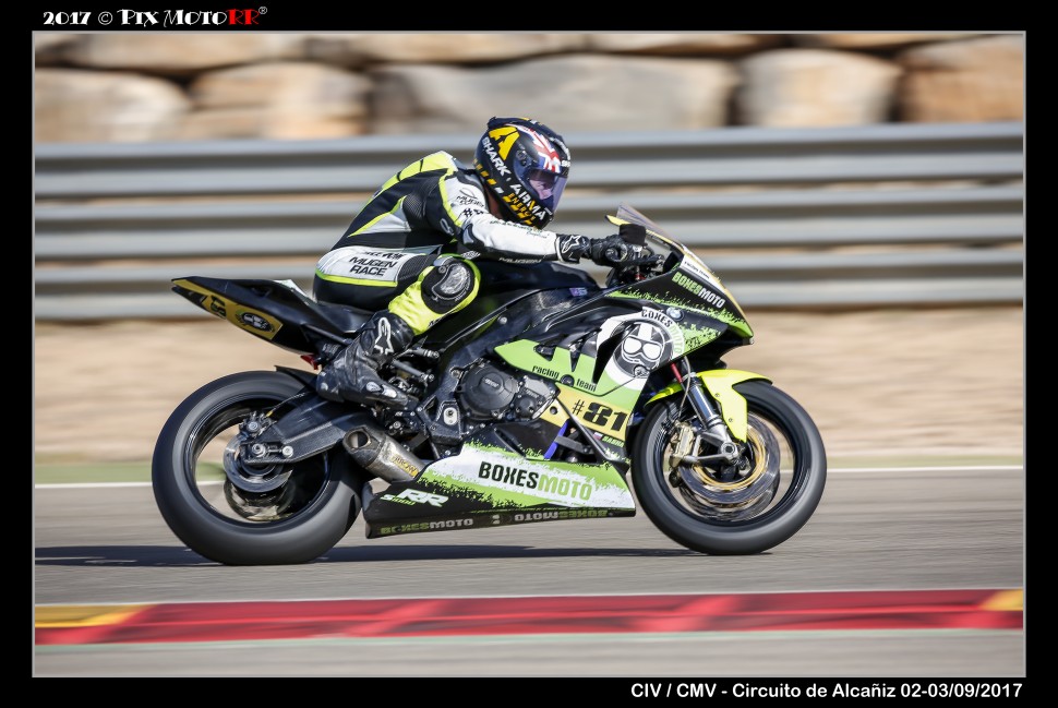 Готовый к гонкам BMW S1000RR BoxesMoto ждет своего пилота в Испании! Готовый к гонкам BMW S1000RR BoxesMoto ждет своего пилота в Испании!