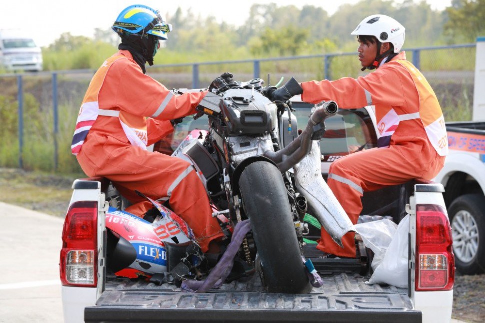 Ducati Лоренцо пострадал сильнее пилота Ducati Лоренцо пострадал сильнее пилота