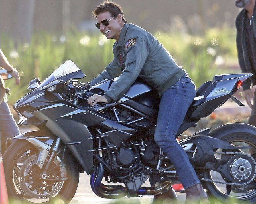 Том Круз на съемочной площадке TOP GUN 2: Feel the Need Том Круз на съемочной площадке TOP GUN 2: Feel the Need