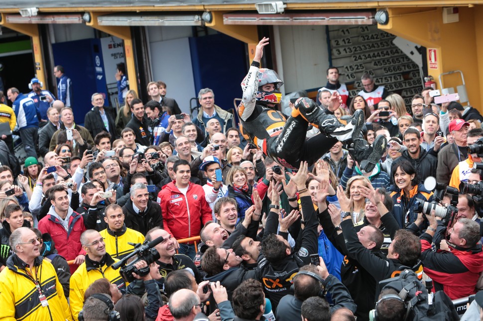 Марк Маркес - чемпион Moto2 в 2012 году Марк Маркес - чемпион Moto2 в 2012 году