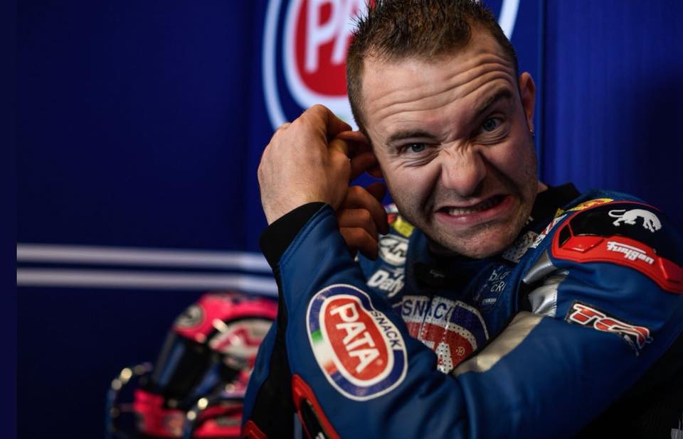 Лукас Маяс, чемпион WorldSSP 2017 года передал права на титул Сандро Кортези Лукас Маяс, чемпион WorldSSP 2017 года передал права на титул Сандро Кортези