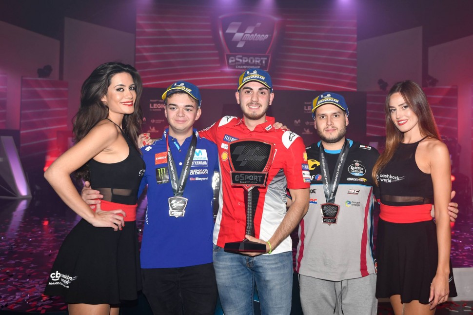 Тройка призеров MotoGP eSport 2018 Тройка призеров MotoGP eSport 2018
