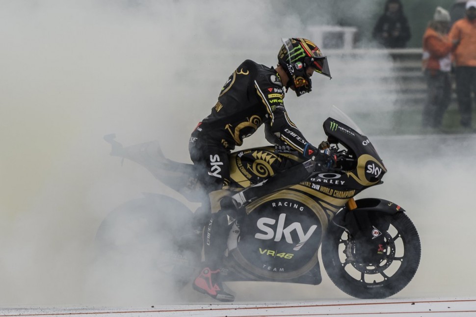 Франческо Баньяя - чемпион мира по Moto3 Франческо Баньяя - чемпион мира по Moto3