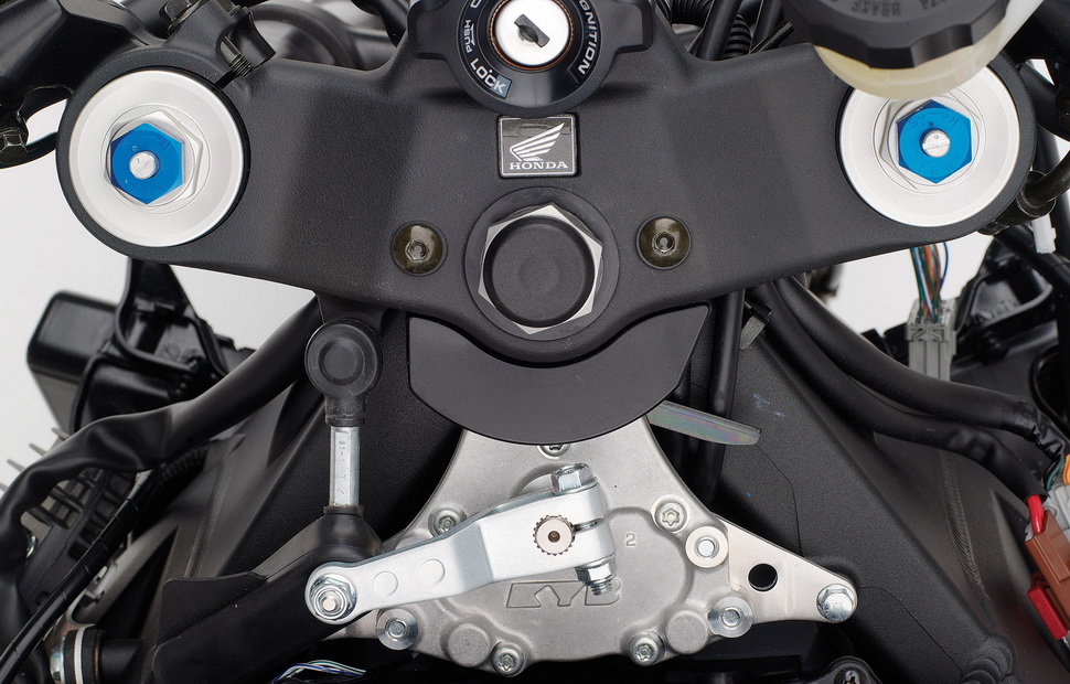 Альтернативная версия HESD от KYB для Honda CBR600RR Альтернативная версия HESD от KYB для Honda CBR600RR