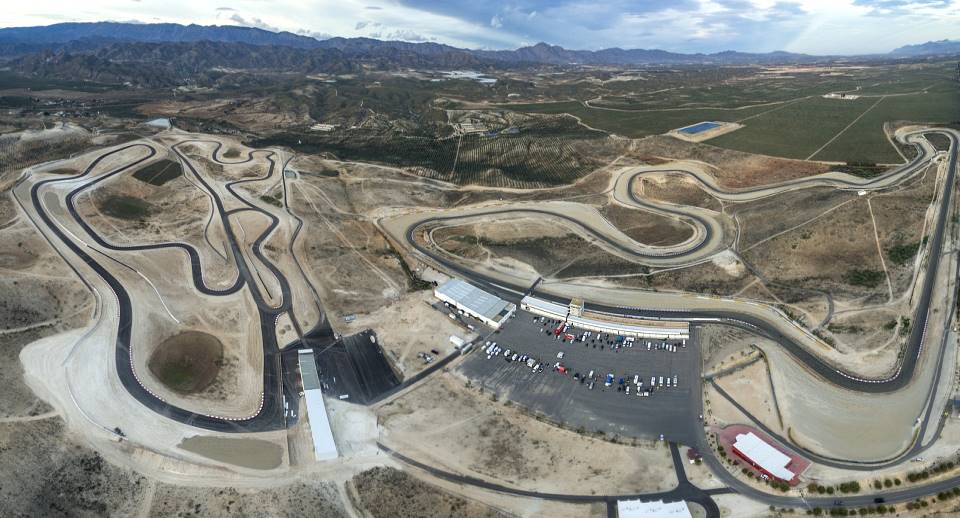 Слева - Circuito de Andalucia, справа - Circuito de Almeria Слева - Circuito de Andalucia, справа - Circuito de Almeria