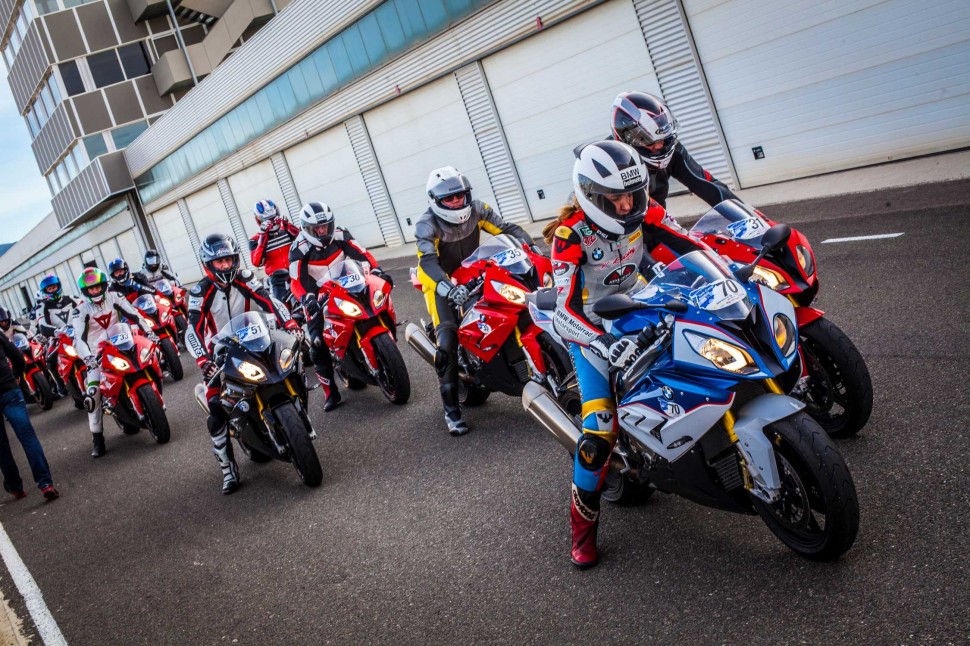 Ежегодный BMW Motorrad Test Camp в Альмерии Ежегодный BMW Motorrad Test Camp в Альмерии