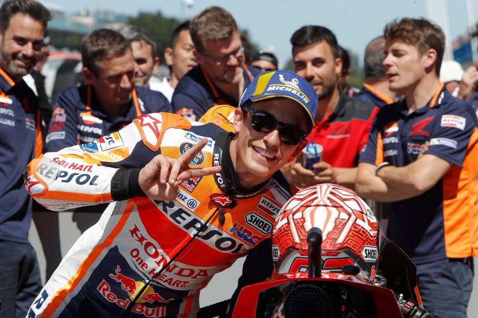 Alles klar. Alles uber kontrol! Der Koenig Marc Márquez ist rule! Alles klar. Alles uber kontrol! Der Koenig Marc Márquez ist rule!