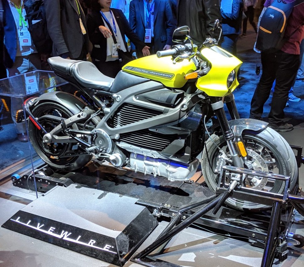 Harley-Davidson LiveWire на CES 2019 Harley-Davidson LiveWire на CES 2019
