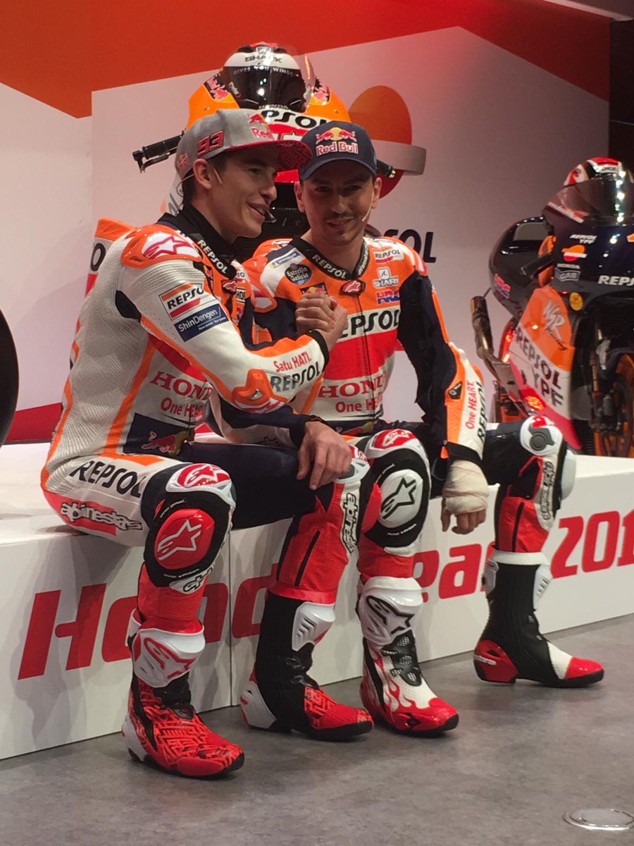 Марк Маркес и Хорхе Лоренцо - новые партнеры по Repsol Honda Марк Маркес и Хорхе Лоренцо - новые партнеры по Repsol Honda