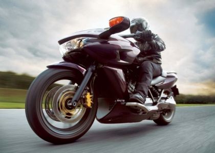 Тест-драйв: Honda DN-01 (2009) – Деклассированный элемент Тест-драйв: Honda DN-01 (2009) – Деклассированный элемент