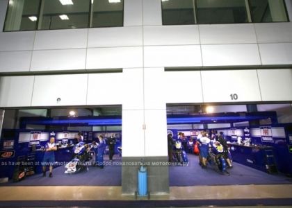 MotoGP: Fiat Yamaha - два отдельных гаража в 2010! MotoGP: Fiat Yamaha - два отдельных гаража в 2010!