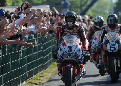 IOMTT-2013: Honda TT Legends оправдывает свое название IOMTT-2013: Honda TT Legends оправдывает свое название