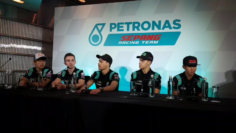 Пресс-конференция с пилотами Petronas SRT состоялась после презентации Пресс-конференция с пилотами Petronas SRT состоялась после презентации