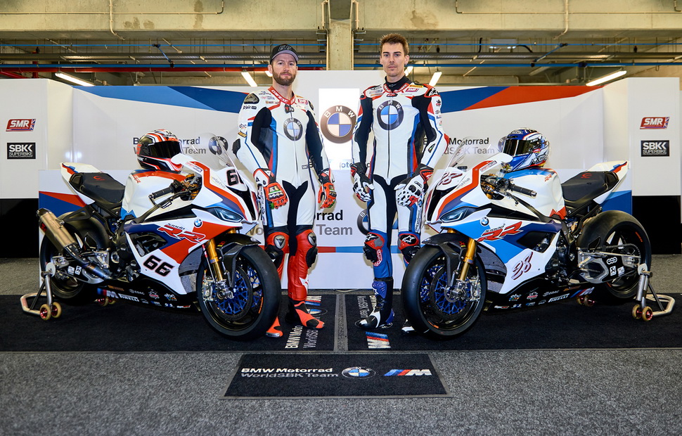 Презентация цветов BMW Motorrad WorldSBK Team прошла в Портимао без лишней помпы Презентация цветов BMW Motorrad WorldSBK Team прошла в Портимао без лишней помпы