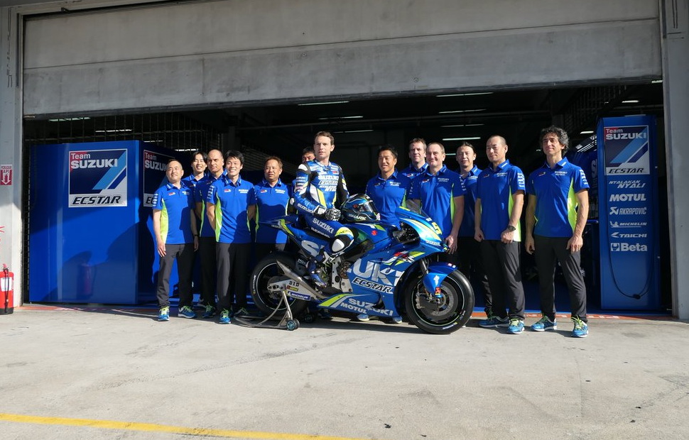 Европейская тестовая команда Suzuki во главе с Сильвейном Гуинтоли Европейская тестовая команда Suzuki во главе с Сильвейном Гуинтоли