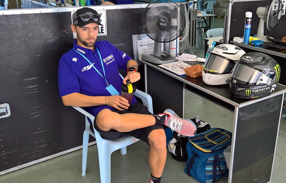 Йонас Фольгер возглавляет тестовую команду Yamaha в Европе Йонас Фольгер возглавляет тестовую команду Yamaha в Европе