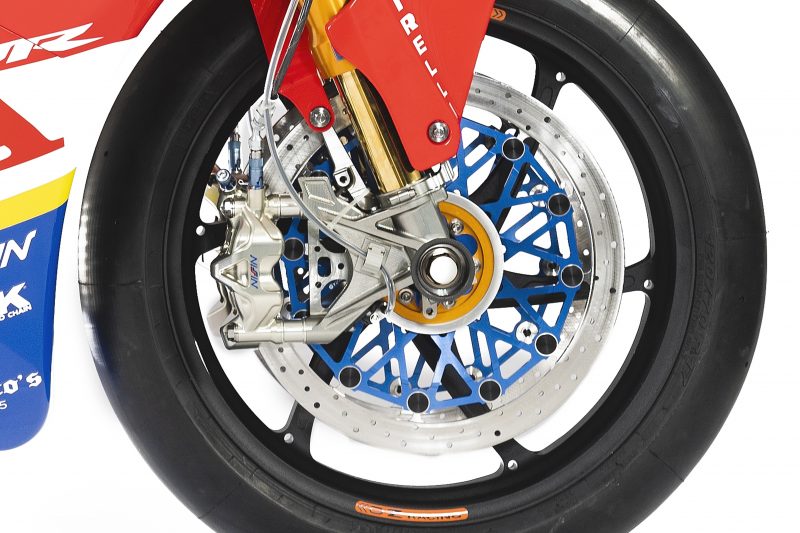 Honda CBR1000RR Fireblade SP2 команды Moriwaki Althea Honda Team: подвески Ohlins, но тормоза Nissin Honda CBR1000RR Fireblade SP2 команды Moriwaki Althea Honda Team: подвески Ohlins, но тормоза Nissin