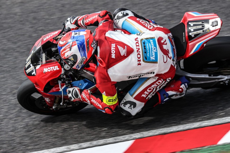 №111 за заводской командой Honda Endurance Racing №111 за заводской командой Honda Endurance Racing