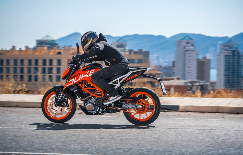 KTM 390 Duke KTM 390 Duke