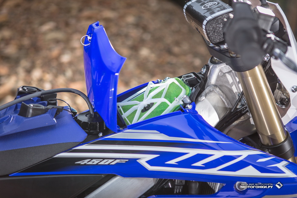 Yamaha WR450F (2019) - удобный доступ к воздушному фильтру Yamaha WR450F (2019) - удобный доступ к воздушному фильтру