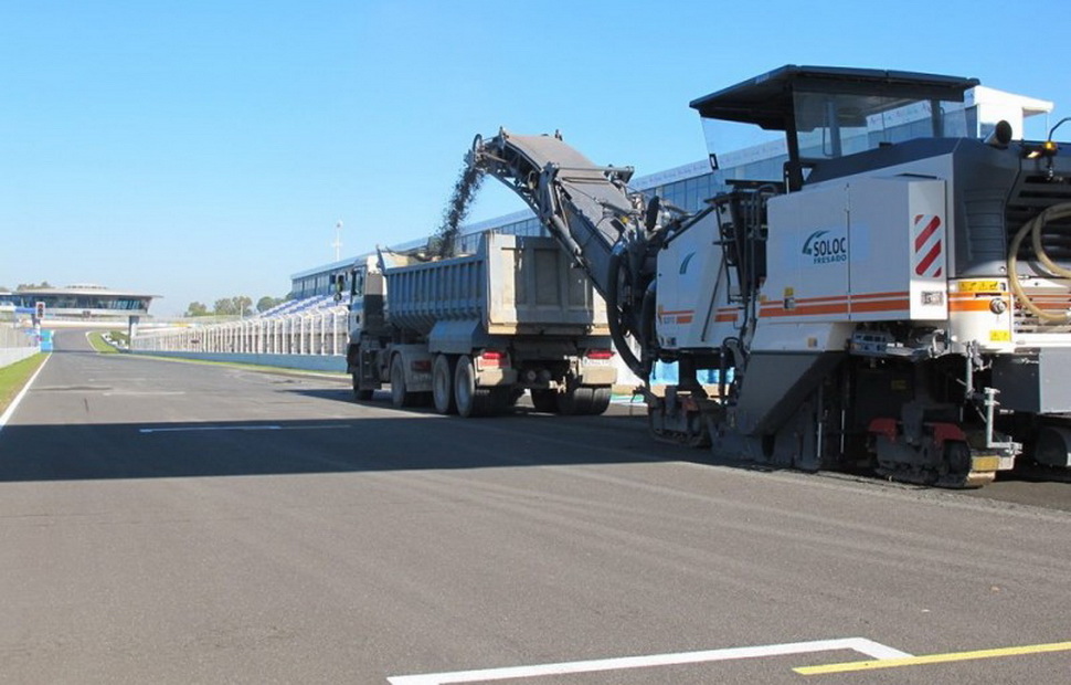 Тяжелая техника вернулась на Circuito de Jerez 8 января 2019 года Тяжелая техника вернулась на Circuito de Jerez 8 января 2019 года
