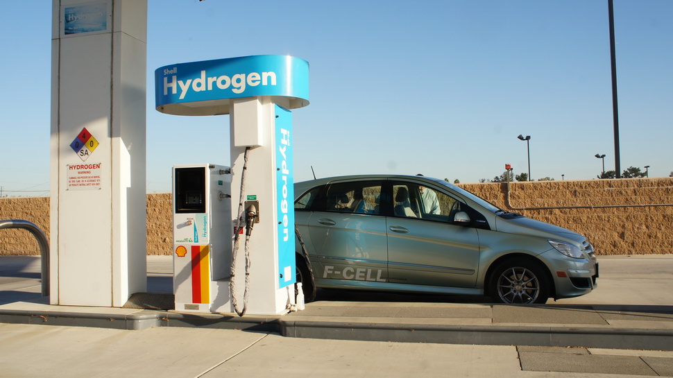 Shell Hydrogen - более 40 заправок в Калифорнии, есть и другие сети Shell Hydrogen - более 40 заправок в Калифорнии, есть и другие сети