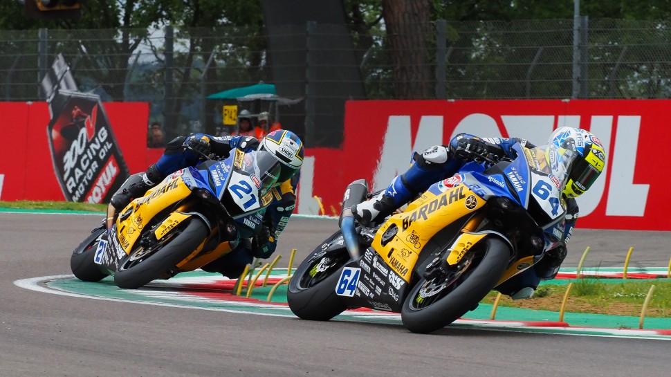 Крумменахер и Карикасуло возглавляют World Supersport Крумменахер и Карикасуло возглавляют World Supersport