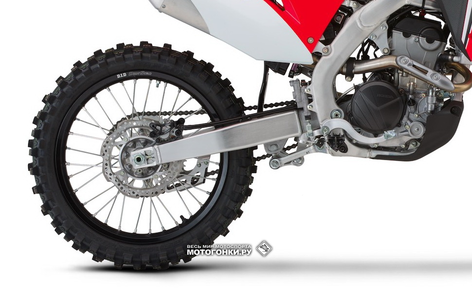 На Honda CRF250R (2020) установлены маятник и подвески от Honda CRF450R (2019) На Honda CRF250R (2020) установлены маятник и подвески от Honda CRF450R (2019)