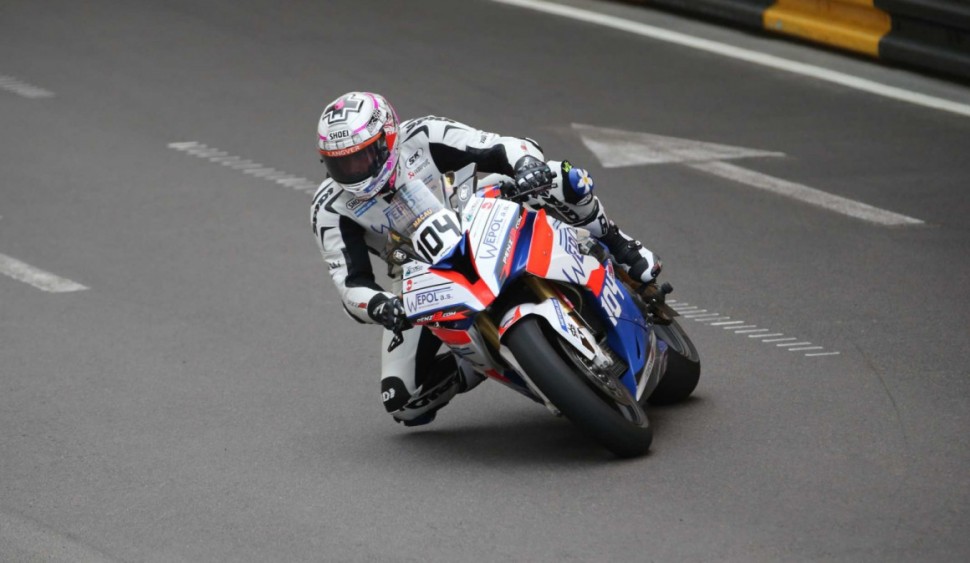 Дили Мэтисон погиб в инциденте на 3-м круге RST Superbike, Isle of Man TT 2019 Дили Мэтисон погиб в инциденте на 3-м круге RST Superbike, Isle of Man TT 2019
