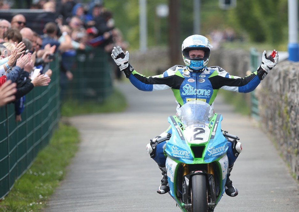 Дин Харрисон, Senior TT Дин Харрисон, Senior TT