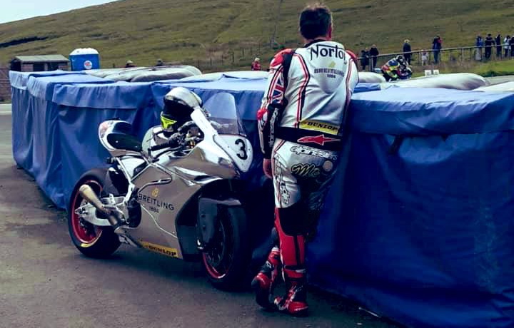 Джон МакГиннесс не доехал до финиша главной гонки IOMTT-2019, Senior TT Джон МакГиннесс не доехал до финиша главной гонки IOMTT-2019, Senior TT