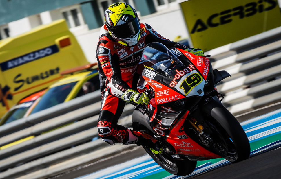 Альваро Баутиста возглавил первый день ESPWorldSBK Альваро Баутиста возглавил первый день ESPWorldSBK