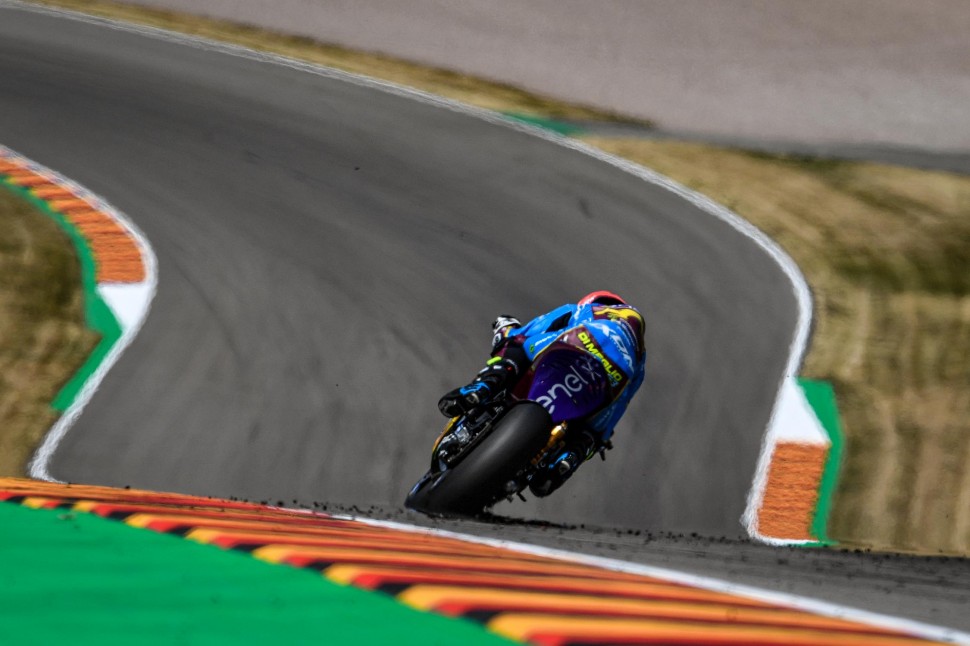 Квалификация MotoE E-pole предполагает минимальную активность на треке Квалификация MotoE E-pole предполагает минимальную активность на треке