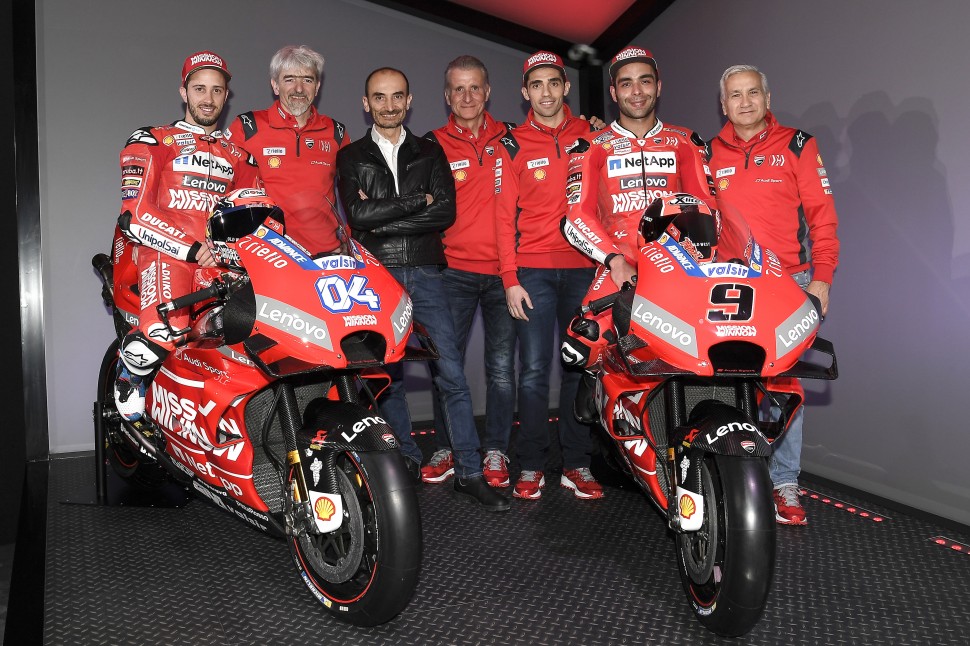 Ducati Factory Team 2019: Андреа Довициозо и Данило Петруччи Ducati Factory Team 2019: Андреа Довициозо и Данило Петруччи