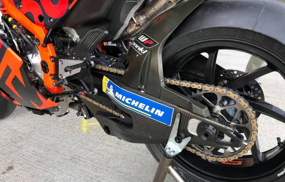 Карбоновый маятник KTM RC16 2020 года Карбоновый маятник KTM RC16 2020 года