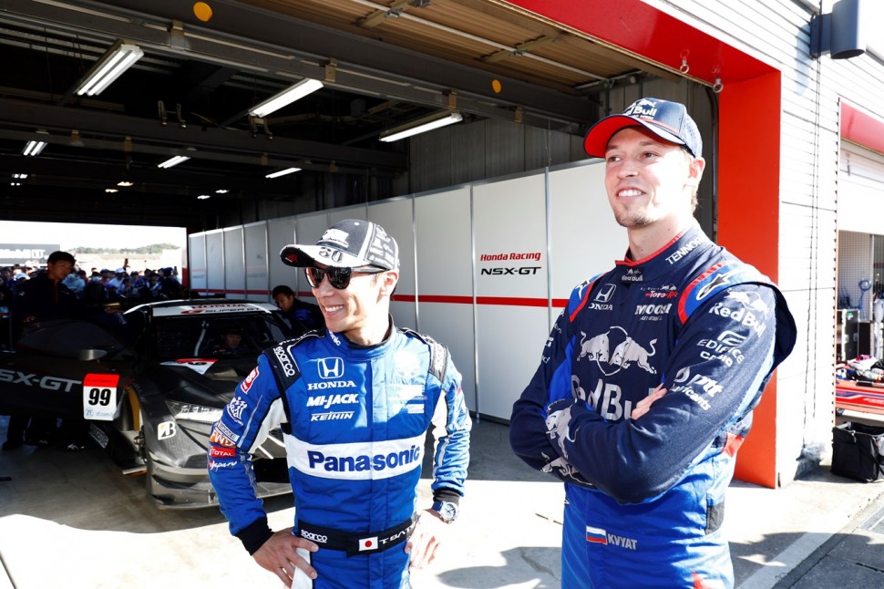 Даниил Квят, Scuderia Toro Rosso на Honda Thanks Days 2019 в Мотеги Даниил Квят, Scuderia Toro Rosso на Honda Thanks Days 2019 в Мотеги