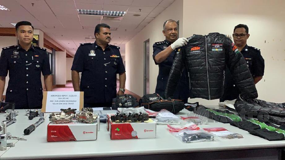 Полиция нашла практически все похищенное на Sepang International Circuit Полиция нашла практически все похищенное на Sepang International Circuit