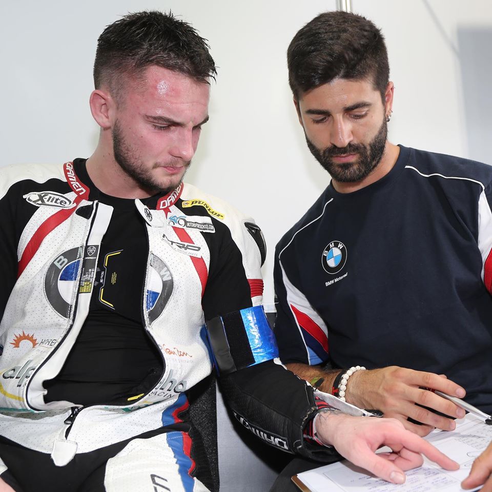 Илья Михальчик готовится к выходу на решающий отрезок Sepang 8 Hours Илья Михальчик готовится к выходу на решающий отрезок Sepang 8 Hours