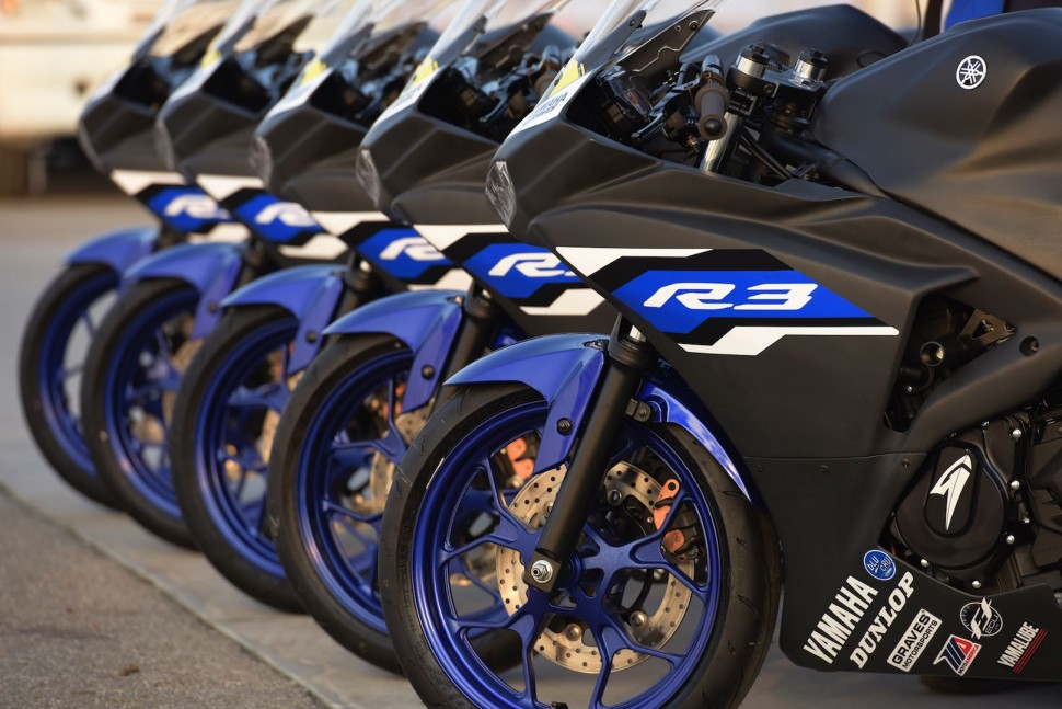 Мотоциклы Yamaha YZF-R3 американского R3 Cup Мотоциклы Yamaha YZF-R3 американского R3 Cup