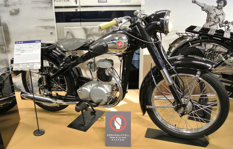 Suzuki Colleda - первый массовый мотоцикл стали выпускать с 1954 года Suzuki Colleda - первый массовый мотоцикл стали выпускать с 1954 года