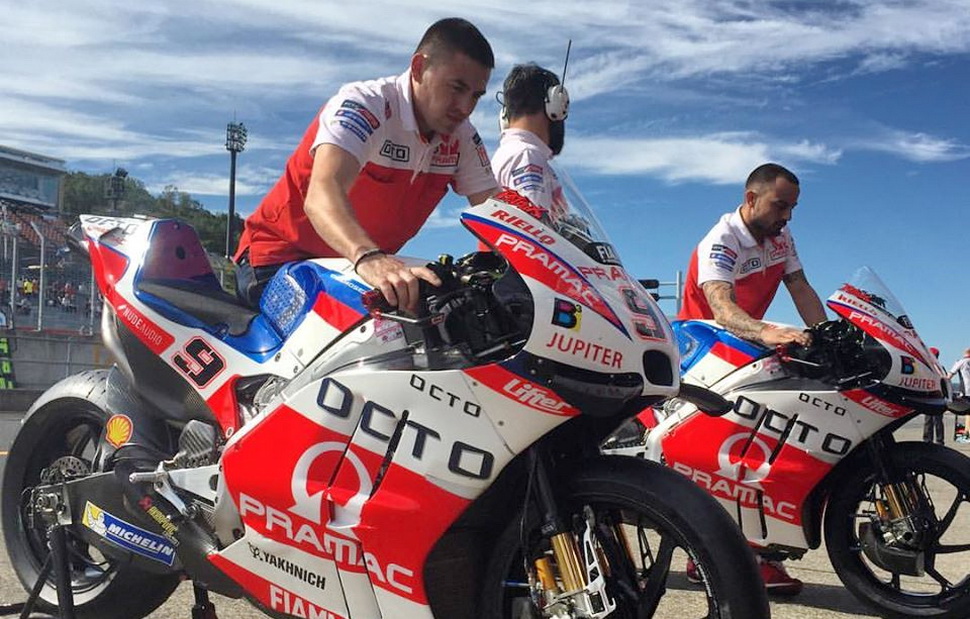 Антон Богданов - единственный механик из России, проработавший в Pramac Ducati MotoGP целый сезон-2016 Антон Богданов - единственный механик из России, проработавший в Pramac Ducati MotoGP целый сезон-2016
